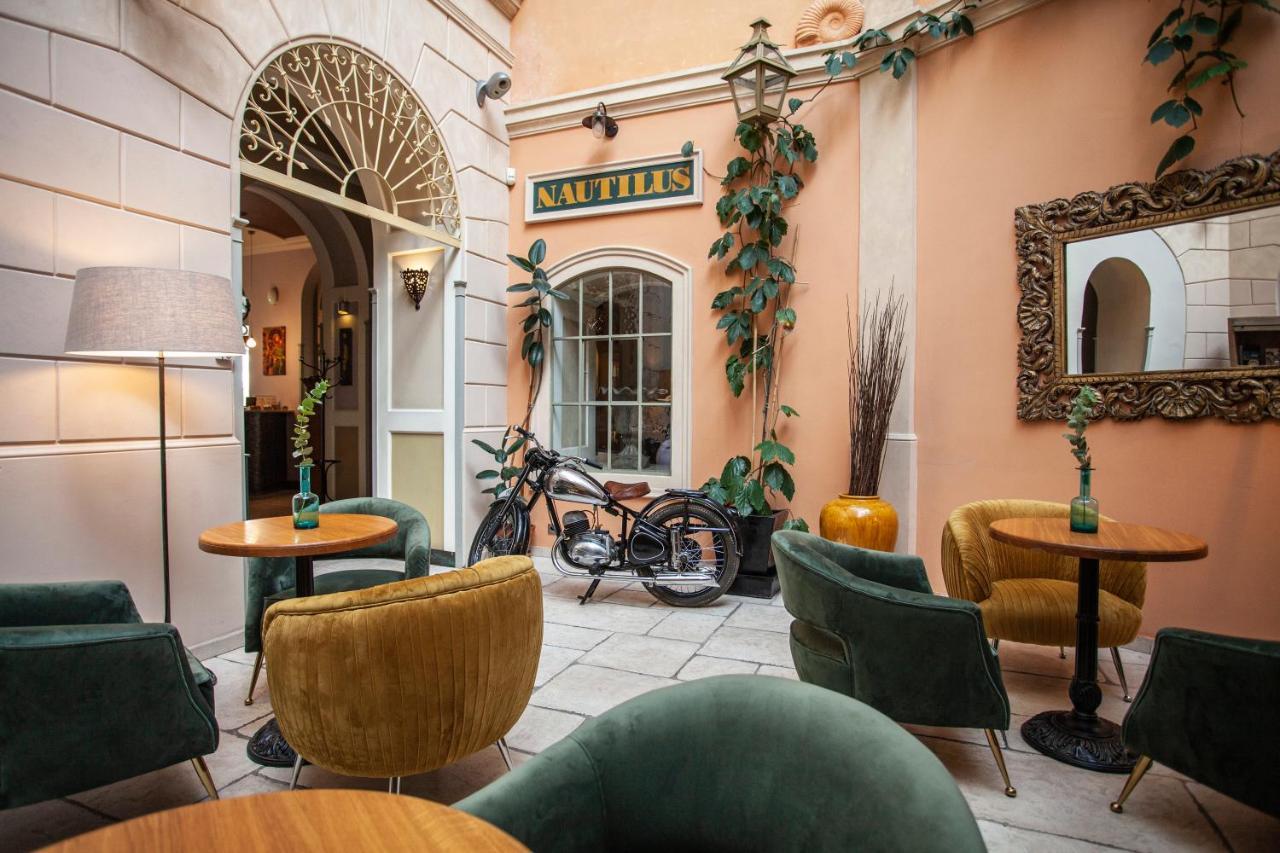 Boutique Hotel Nautilus Tábor Exterior foto